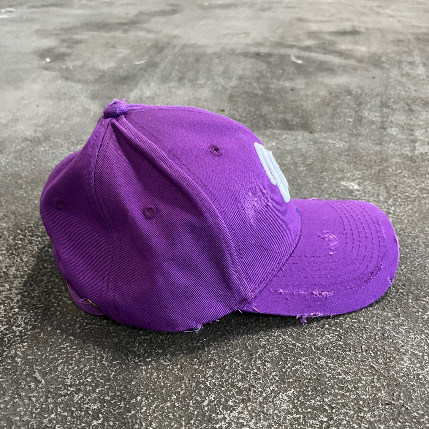 DISTRESSED PURPLE CAP