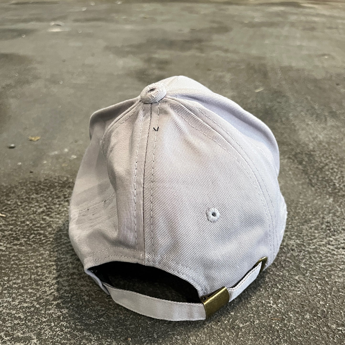 DISTRESSED GREY CAP